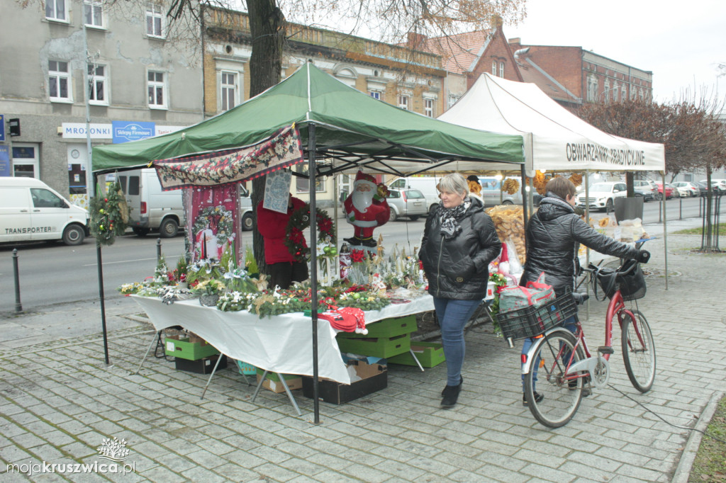 ŚWIĘTA 2025: Jarmark Świątecznych Rozmaitości w Kruszwicy [ZDJĘCIA]