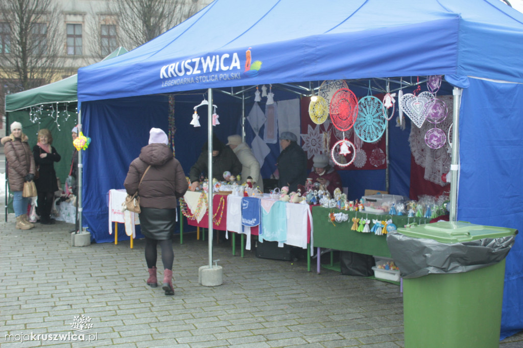 ŚWIĘTA 2025: Jarmark Świątecznych Rozmaitości w Kruszwicy [ZDJĘCIA]