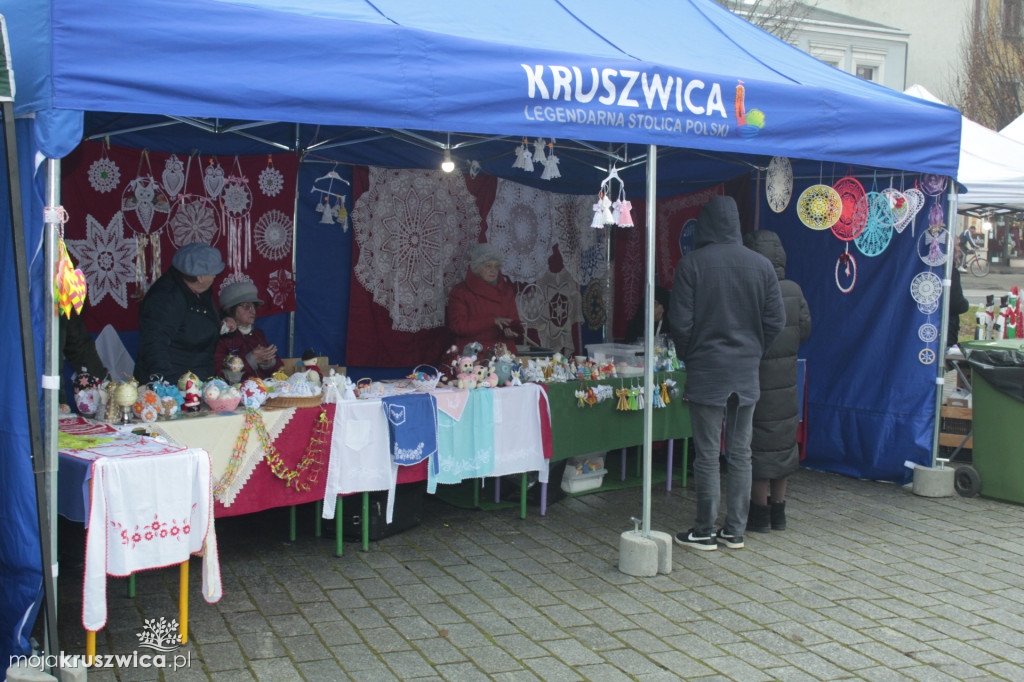 ŚWIĘTA 2025: Jarmark Świątecznych Rozmaitości w Kruszwicy [ZDJĘCIA]