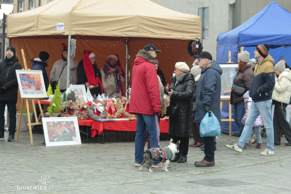 ŚWIĘTA 2025: Jarmark Świątecznych Rozmaitości w Kruszwicy [ZDJĘCIA]