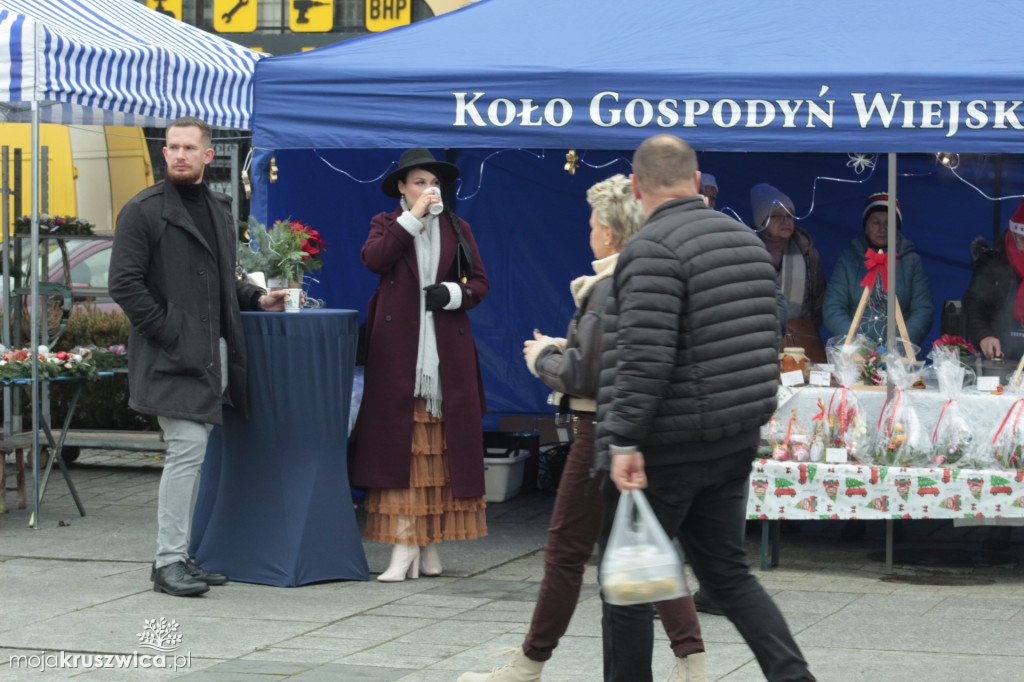 ŚWIĘTA 2025: Jarmark Świątecznych Rozmaitości w Kruszwicy [ZDJĘCIA]
