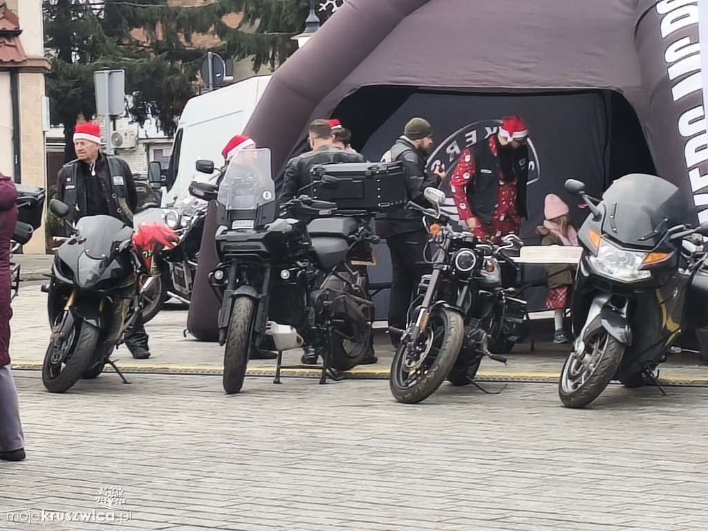 ŚWIĘTA 2025: Jarmark Świątecznych Rozmaitości w Kruszwicy [ZDJĘCIA]