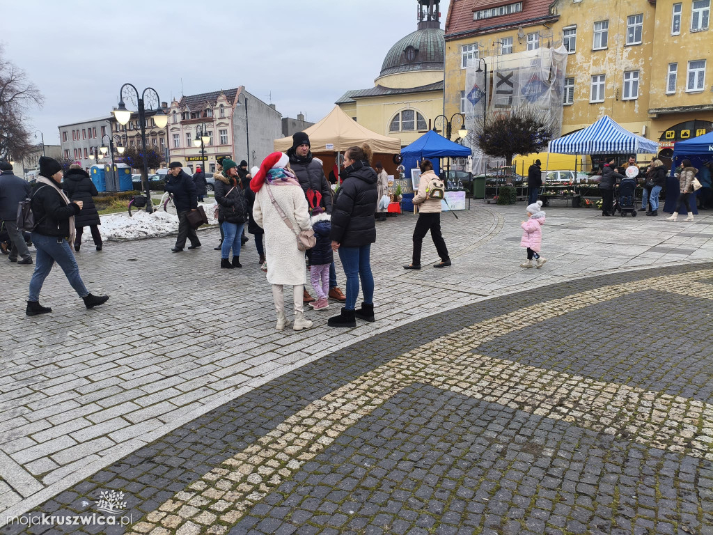 ŚWIĘTA 2025: Jarmark Świątecznych Rozmaitości w Kruszwicy [ZDJĘCIA]