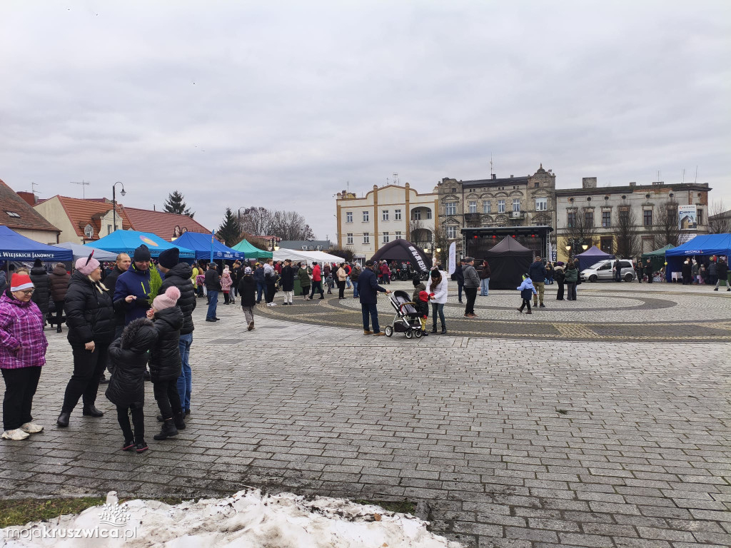 ŚWIĘTA 2025: Jarmark Świątecznych Rozmaitości w Kruszwicy [ZDJĘCIA]