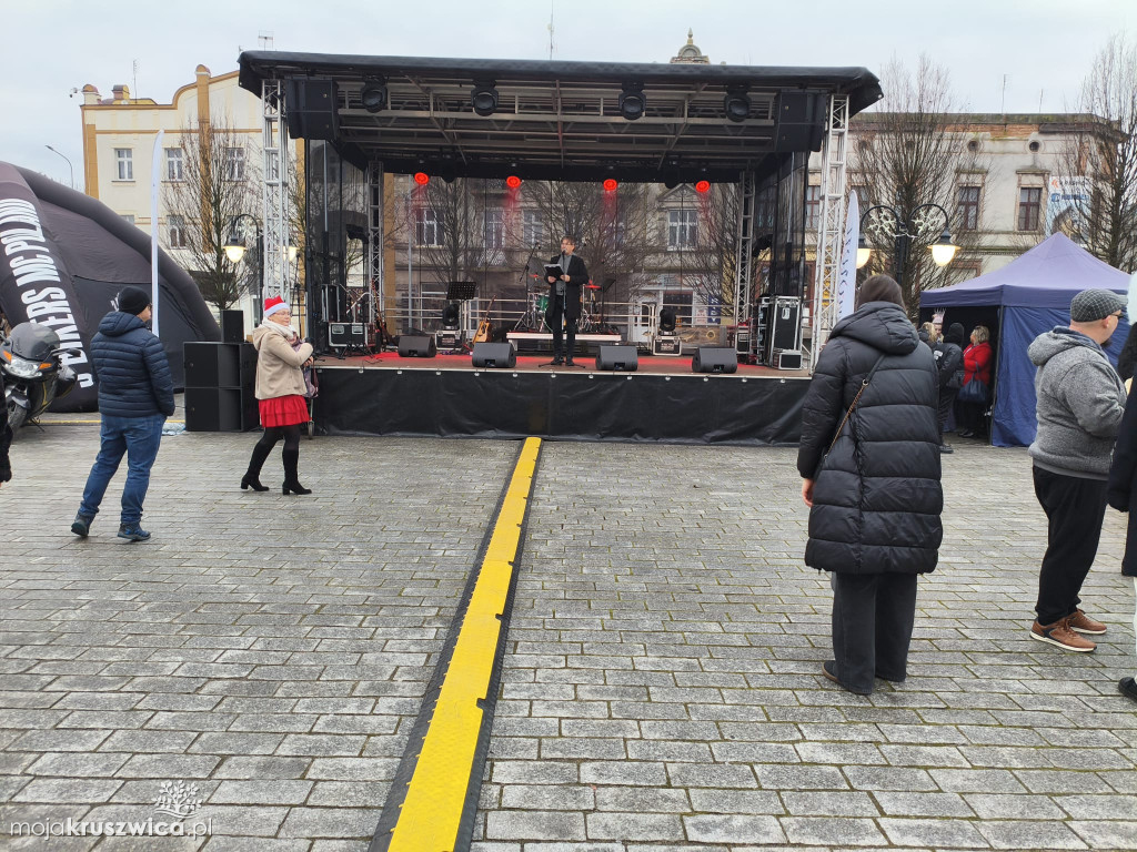 ŚWIĘTA 2025: Jarmark Świątecznych Rozmaitości w Kruszwicy [ZDJĘCIA]