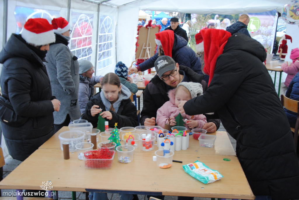 ŚWIĘTA 2025: Jarmark Świątecznych Rozmaitości w Kruszwicy [ZDJĘCIA]