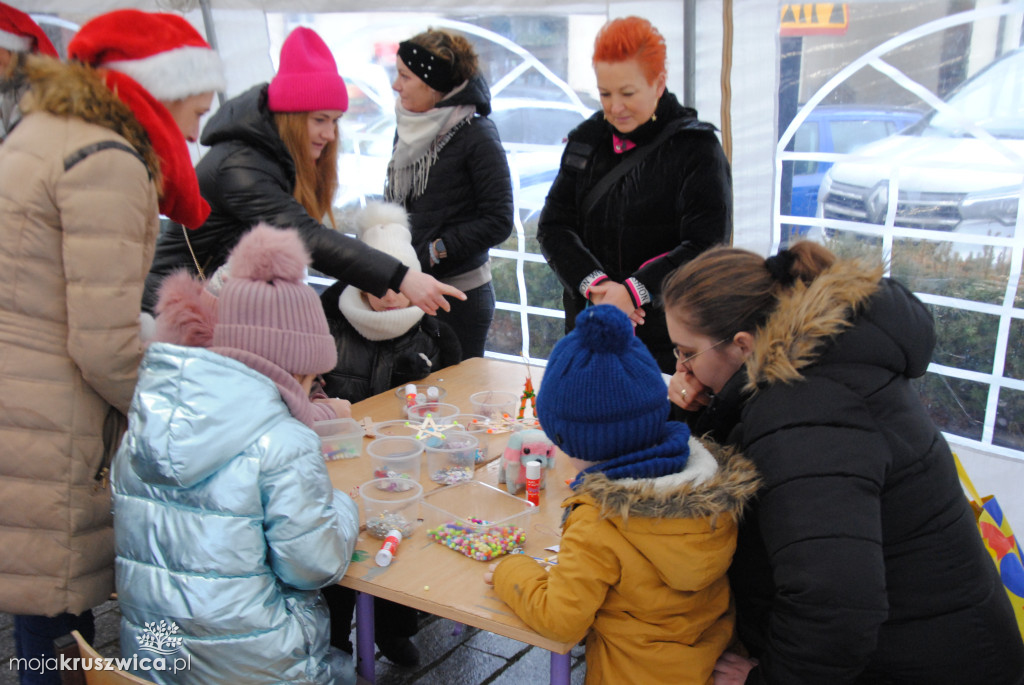 ŚWIĘTA 2025: Jarmark Świątecznych Rozmaitości w Kruszwicy [ZDJĘCIA]