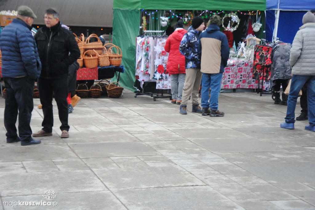 ŚWIĘTA 2025: Jarmark Świątecznych Rozmaitości w Kruszwicy [ZDJĘCIA]