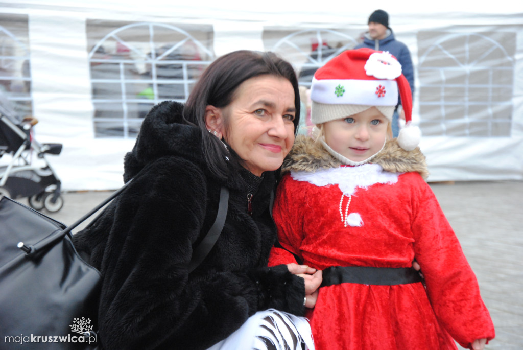 ŚWIĘTA 2025: Jarmark Świątecznych Rozmaitości w Kruszwicy [ZDJĘCIA]
