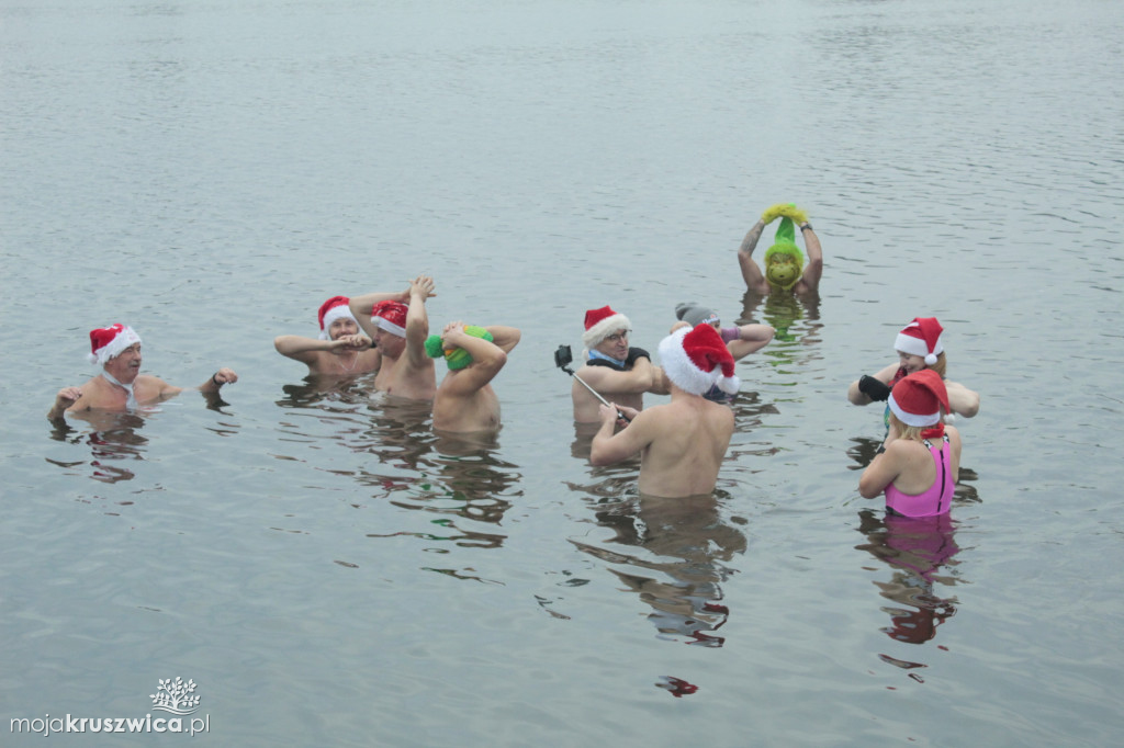 Mikołajkowe morsowanie na Gople