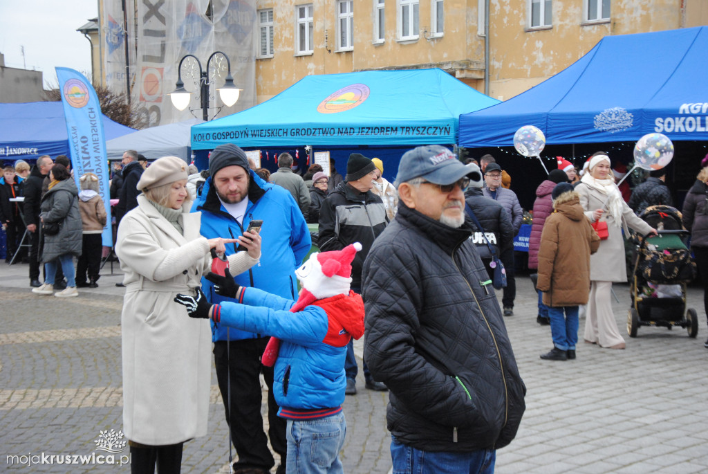 ŚWIĘTA 2025: Jarmark Świątecznych Rozmaitości w Kruszwicy [ZDJĘCIA]