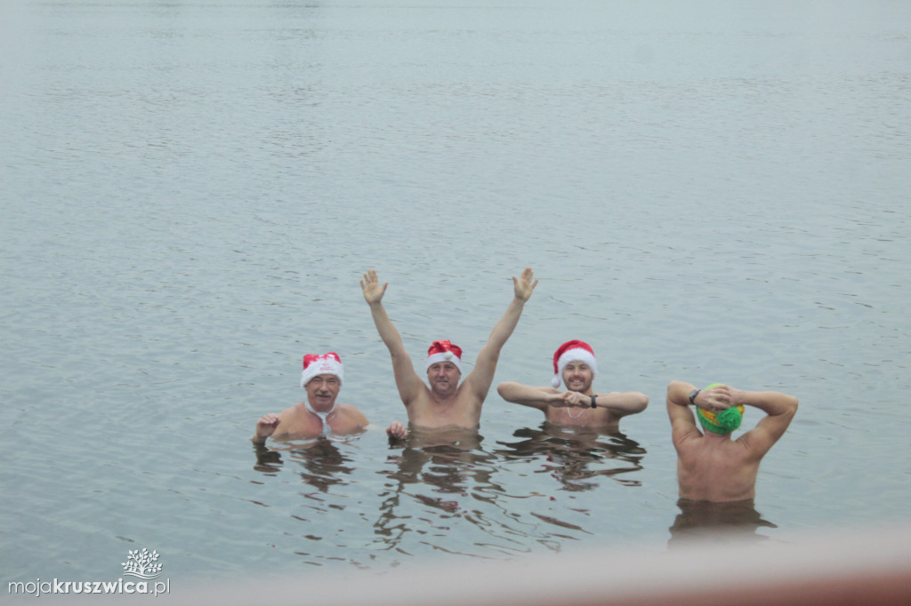 Mikołajkowe morsowanie na Gople