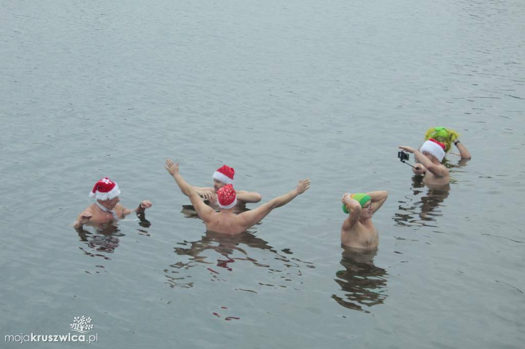 Mikołajkowe morsowanie na Gople