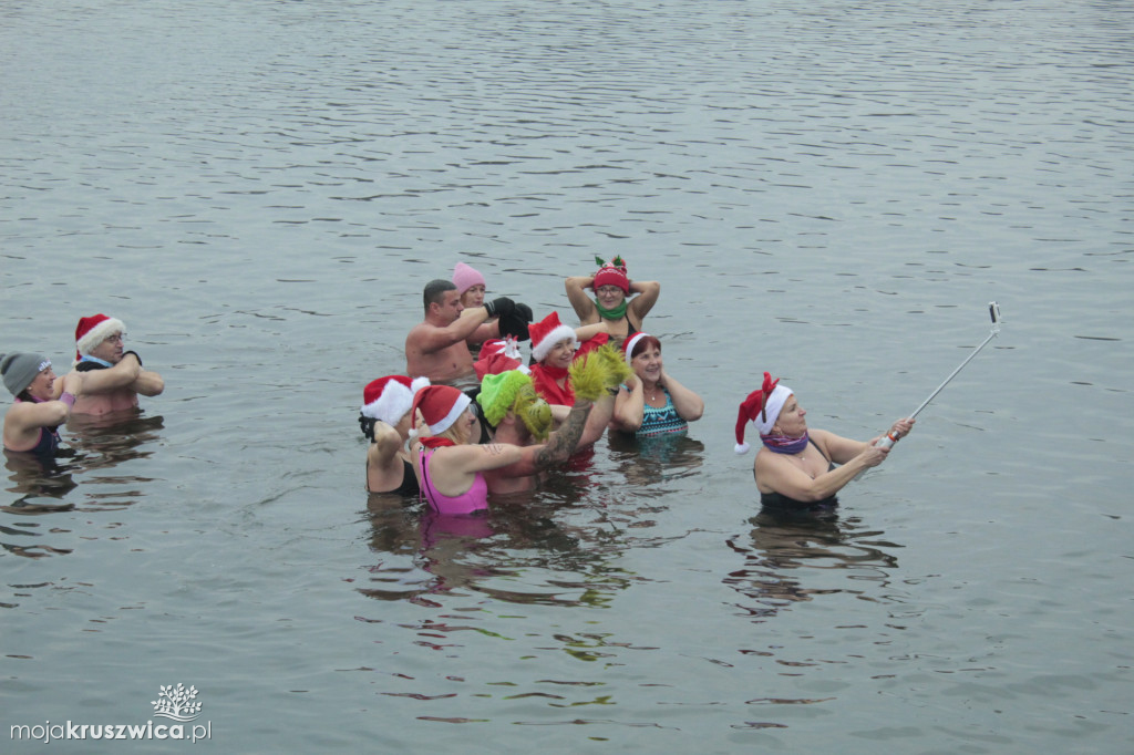 Mikołajkowe morsowanie na Gople