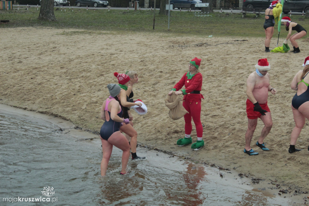 Mikołajkowe morsowanie na Gople