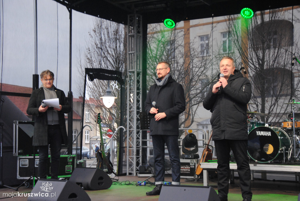 ŚWIĘTA 2025: Jarmark Świątecznych Rozmaitości w Kruszwicy [ZDJĘCIA]