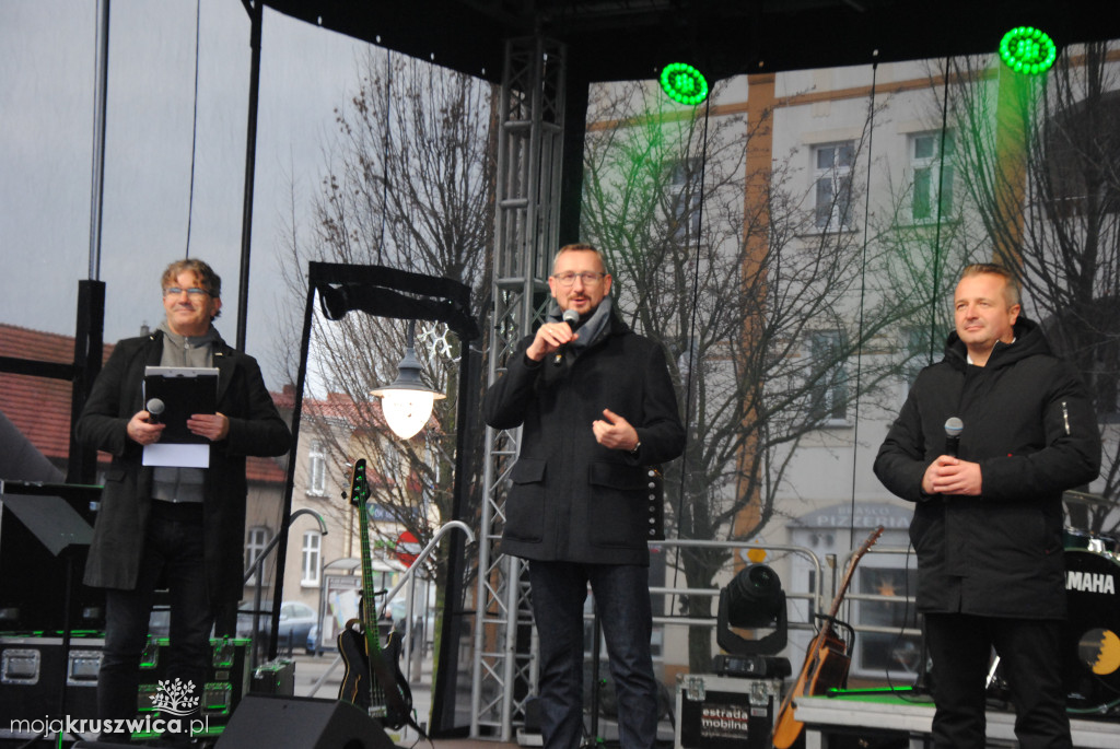 ŚWIĘTA 2025: Jarmark Świątecznych Rozmaitości w Kruszwicy [ZDJĘCIA]