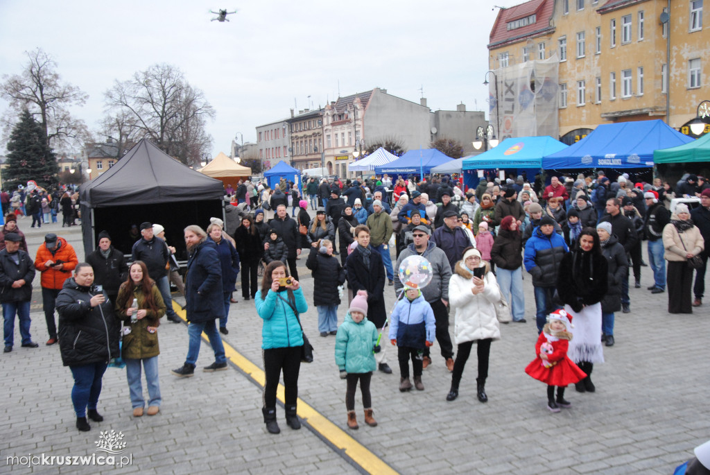 ŚWIĘTA 2025: Jarmark Świątecznych Rozmaitości w Kruszwicy [ZDJĘCIA]