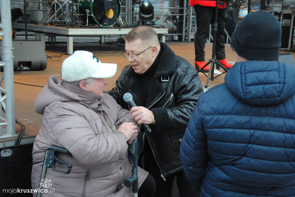 ŚWIĘTA 2025: Jarmark Świątecznych Rozmaitości w Kruszwicy [ZDJĘCIA]