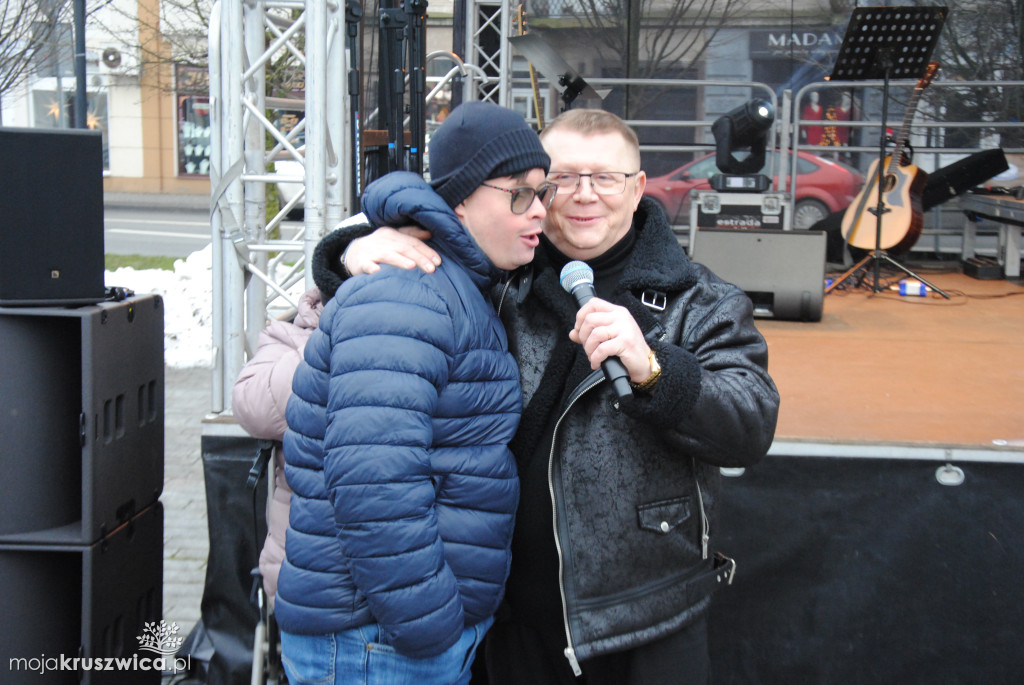 ŚWIĘTA 2025: Jarmark Świątecznych Rozmaitości w Kruszwicy [ZDJĘCIA]