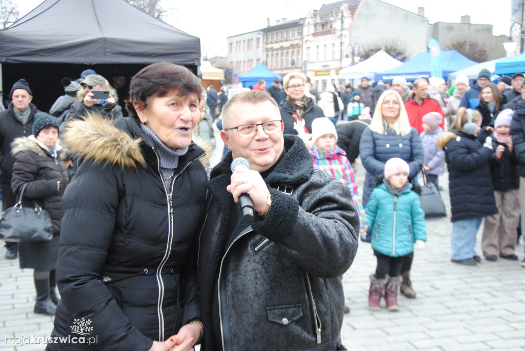 ŚWIĘTA 2025: Jarmark Świątecznych Rozmaitości w Kruszwicy [ZDJĘCIA]