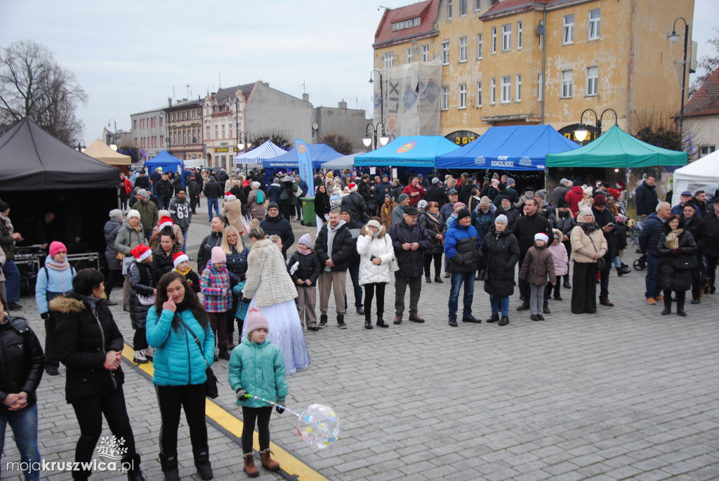 ŚWIĘTA 2025: Jarmark Świątecznych Rozmaitości w Kruszwicy [ZDJĘCIA]