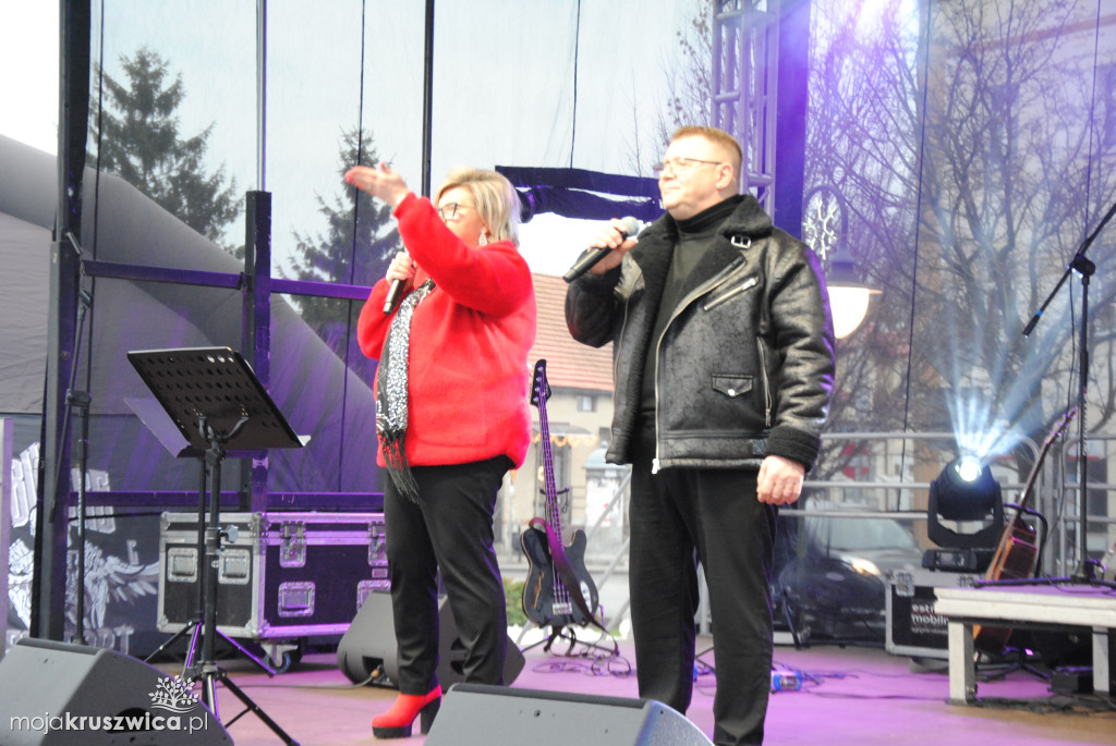 ŚWIĘTA 2025: Jarmark Świątecznych Rozmaitości w Kruszwicy [ZDJĘCIA]