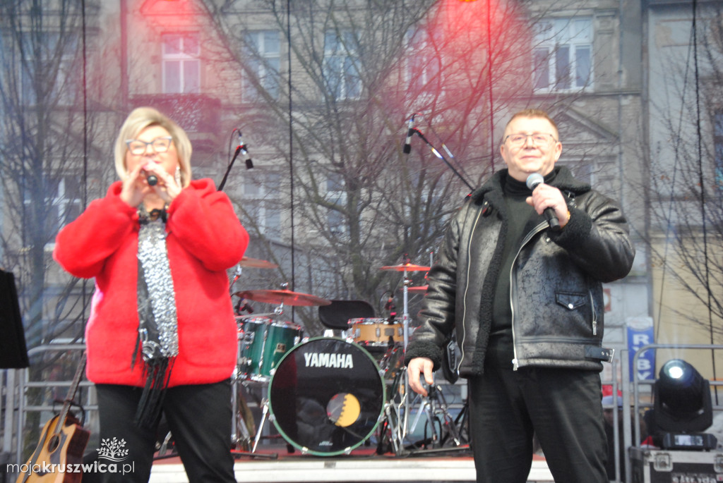 ŚWIĘTA 2025: Jarmark Świątecznych Rozmaitości w Kruszwicy [ZDJĘCIA]