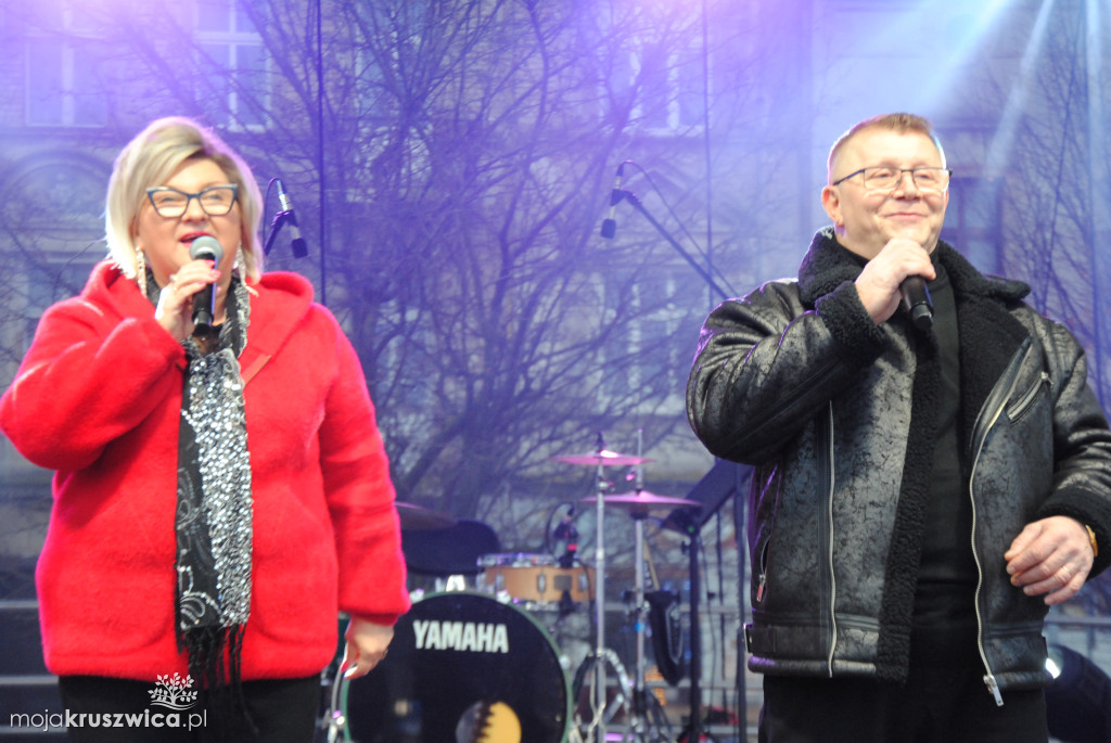 ŚWIĘTA 2025: Jarmark Świątecznych Rozmaitości w Kruszwicy [ZDJĘCIA]