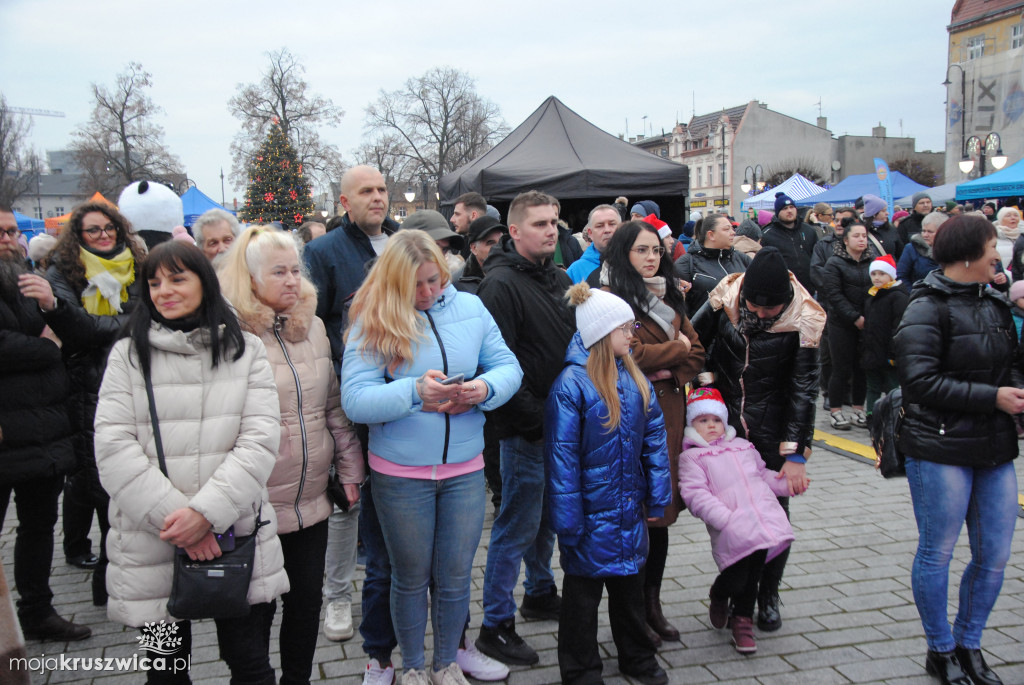 ŚWIĘTA 2025: Jarmark Świątecznych Rozmaitości w Kruszwicy [ZDJĘCIA]