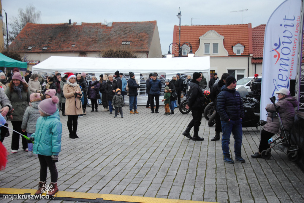 ŚWIĘTA 2025: Jarmark Świątecznych Rozmaitości w Kruszwicy [ZDJĘCIA]