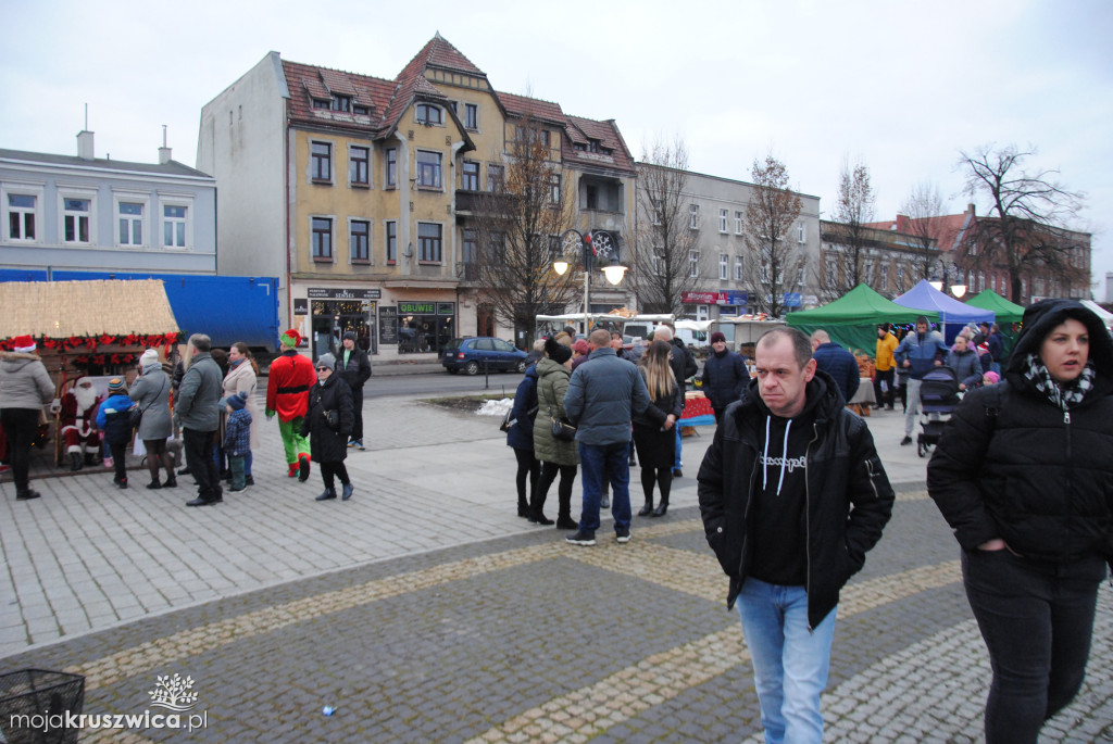ŚWIĘTA 2025: Jarmark Świątecznych Rozmaitości w Kruszwicy [ZDJĘCIA]