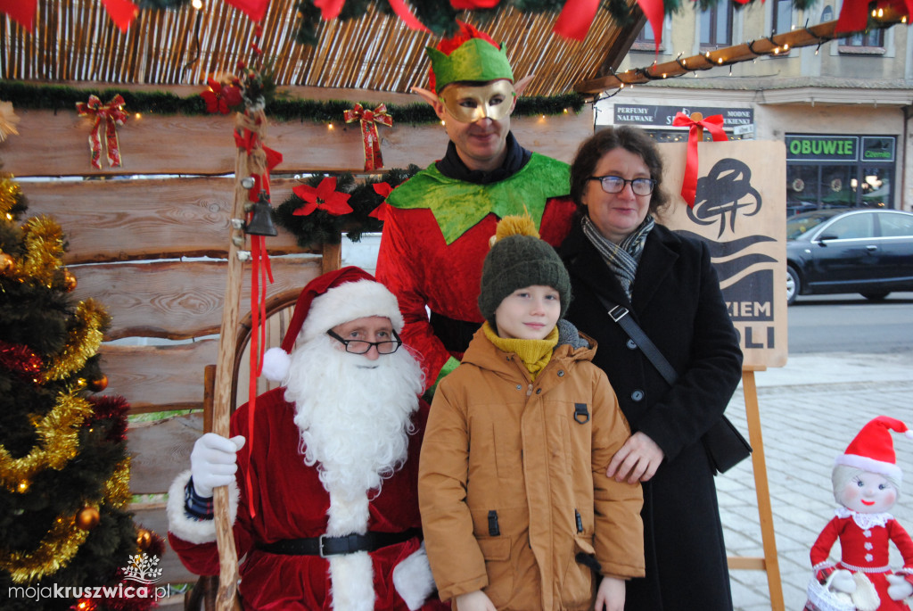 ŚWIĘTA 2025: Jarmark Świątecznych Rozmaitości w Kruszwicy [ZDJĘCIA]