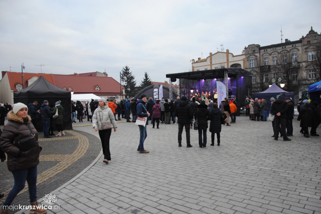 ŚWIĘTA 2025: Jarmark Świątecznych Rozmaitości w Kruszwicy [ZDJĘCIA]