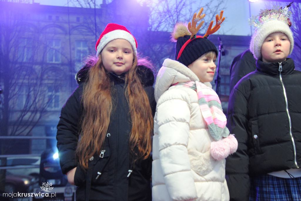 ŚWIĘTA 2025: Jarmark Świątecznych Rozmaitości w Kruszwicy [ZDJĘCIA]