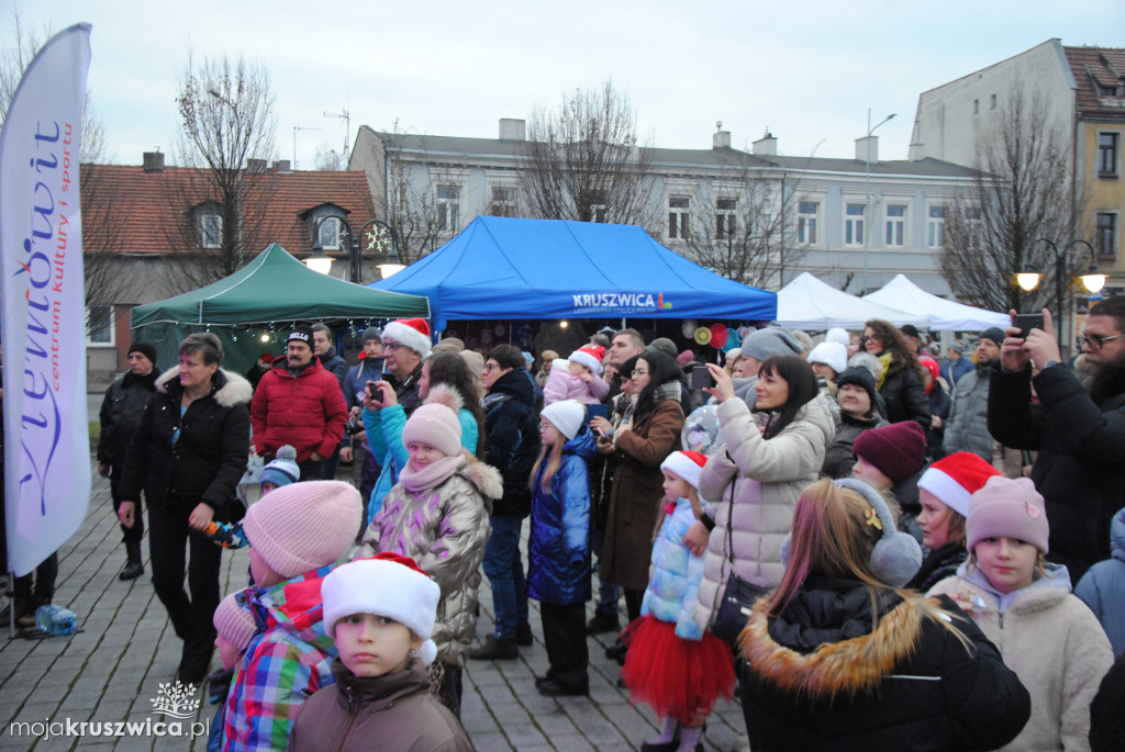 ŚWIĘTA 2025: Jarmark Świątecznych Rozmaitości w Kruszwicy [ZDJĘCIA]