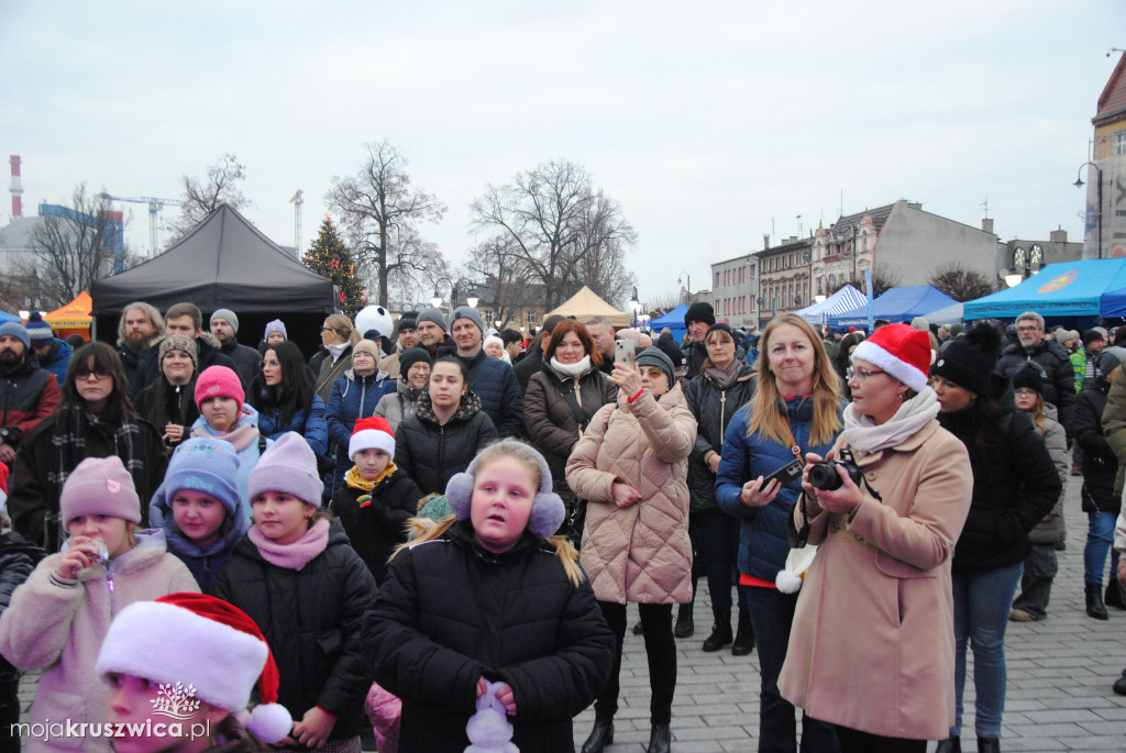 ŚWIĘTA 2025: Jarmark Świątecznych Rozmaitości w Kruszwicy [ZDJĘCIA]