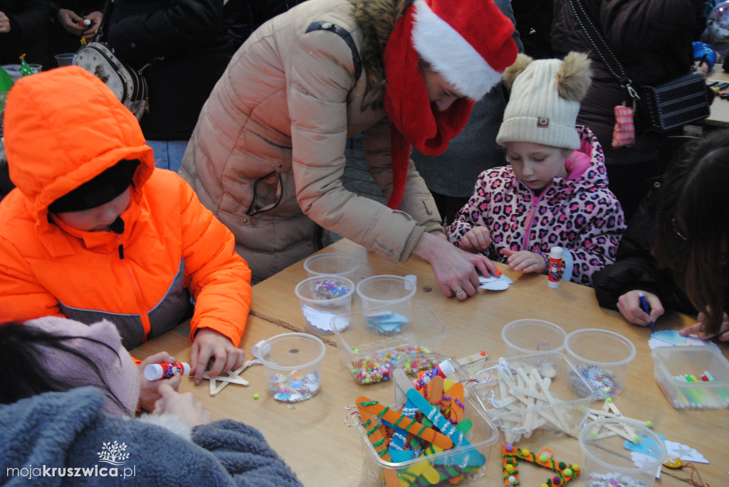 ŚWIĘTA 2025: Jarmark Świątecznych Rozmaitości w Kruszwicy [ZDJĘCIA]