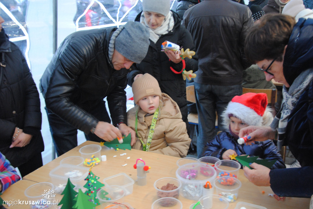 ŚWIĘTA 2025: Jarmark Świątecznych Rozmaitości w Kruszwicy [ZDJĘCIA]