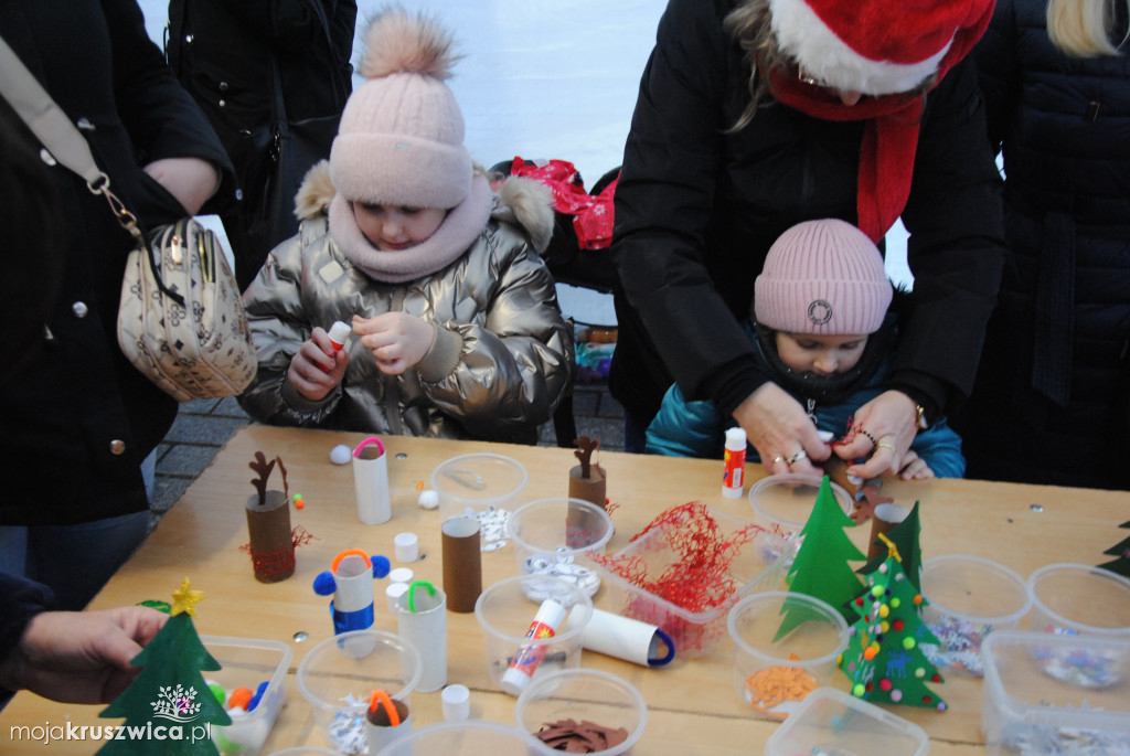 ŚWIĘTA 2025: Jarmark Świątecznych Rozmaitości w Kruszwicy [ZDJĘCIA]