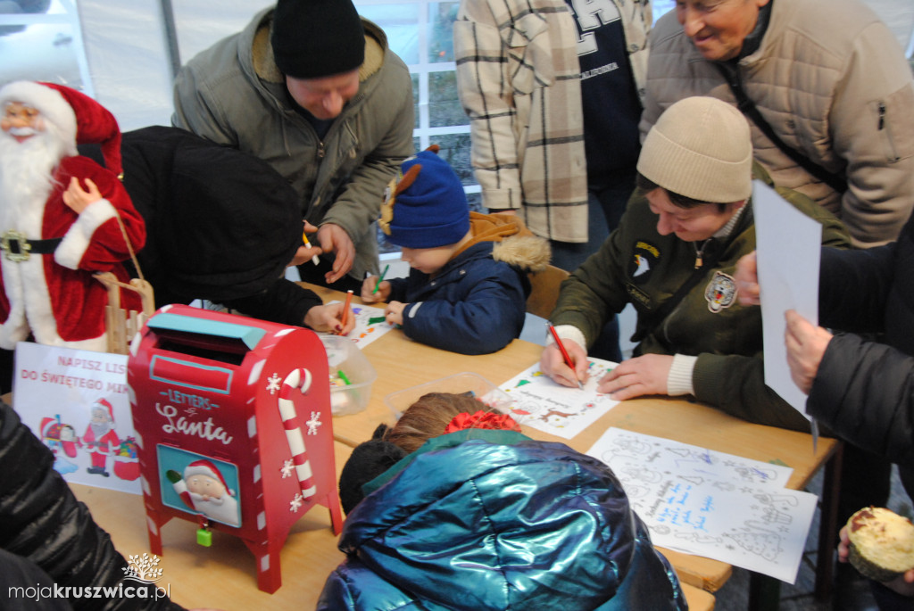 ŚWIĘTA 2025: Jarmark Świątecznych Rozmaitości w Kruszwicy [ZDJĘCIA]