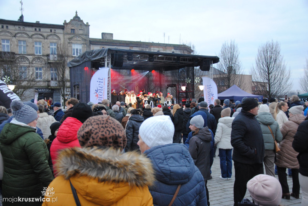 ŚWIĘTA 2025: Jarmark Świątecznych Rozmaitości w Kruszwicy [ZDJĘCIA]