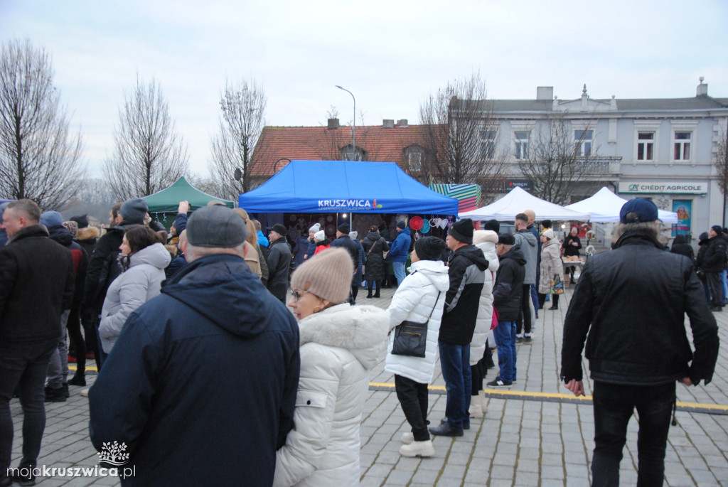 ŚWIĘTA 2025: Jarmark Świątecznych Rozmaitości w Kruszwicy [ZDJĘCIA]