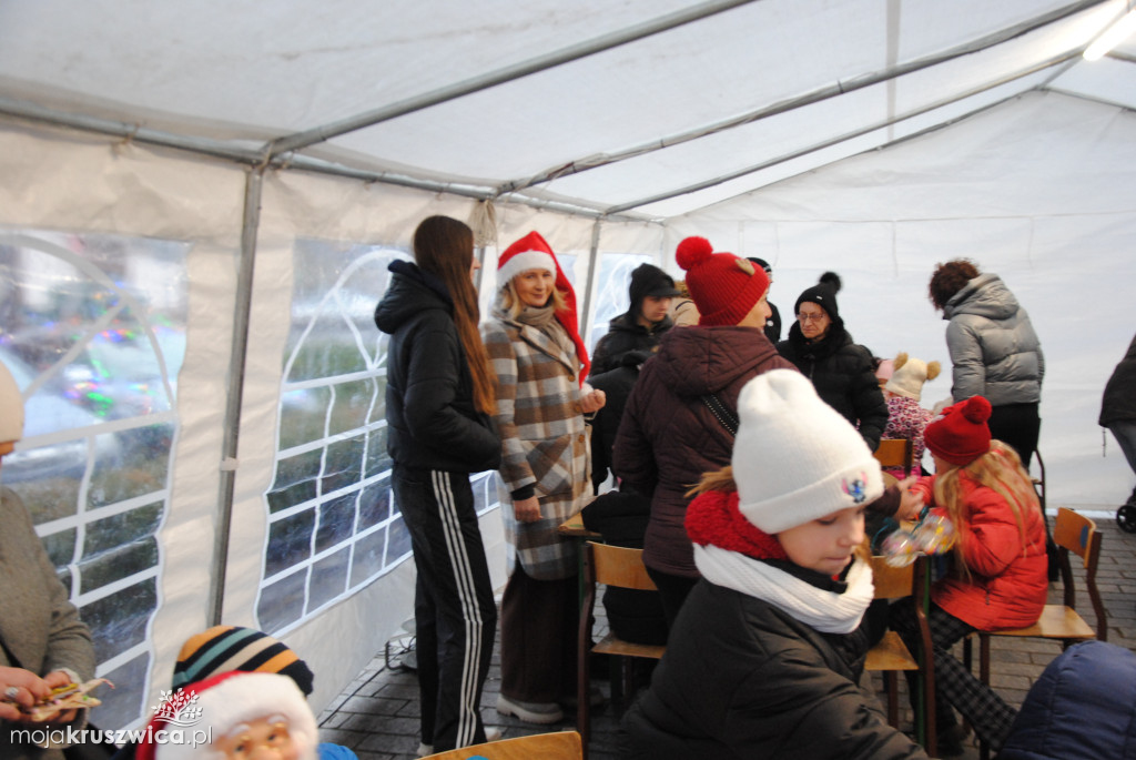 ŚWIĘTA 2025: Jarmark Świątecznych Rozmaitości w Kruszwicy [ZDJĘCIA]