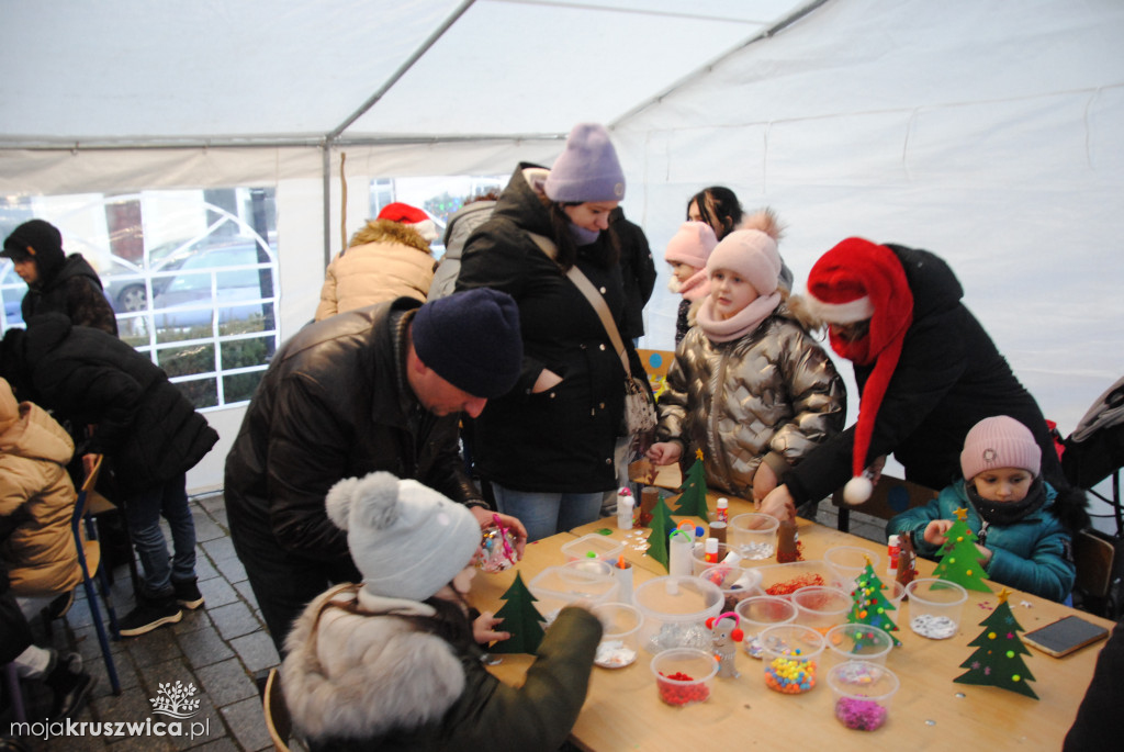 ŚWIĘTA 2025: Jarmark Świątecznych Rozmaitości w Kruszwicy [ZDJĘCIA]