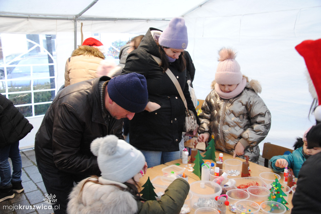 ŚWIĘTA 2025: Jarmark Świątecznych Rozmaitości w Kruszwicy [ZDJĘCIA]