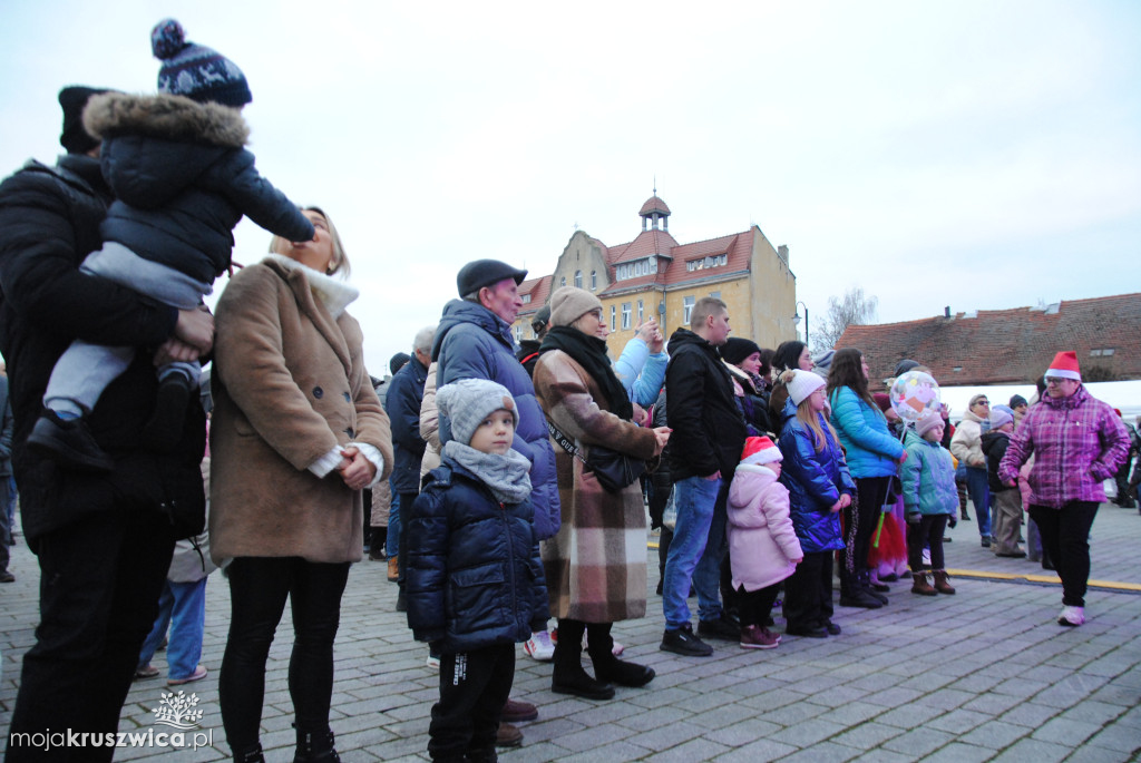 ŚWIĘTA 2025: Jarmark Świątecznych Rozmaitości w Kruszwicy [ZDJĘCIA]