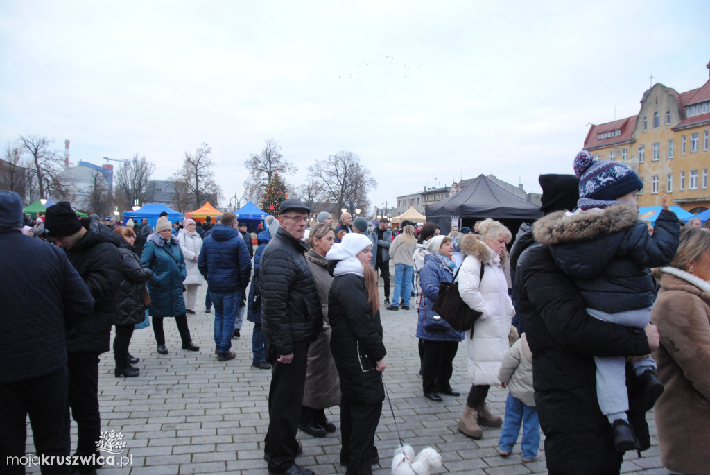 ŚWIĘTA 2025: Jarmark Świątecznych Rozmaitości w Kruszwicy [ZDJĘCIA]