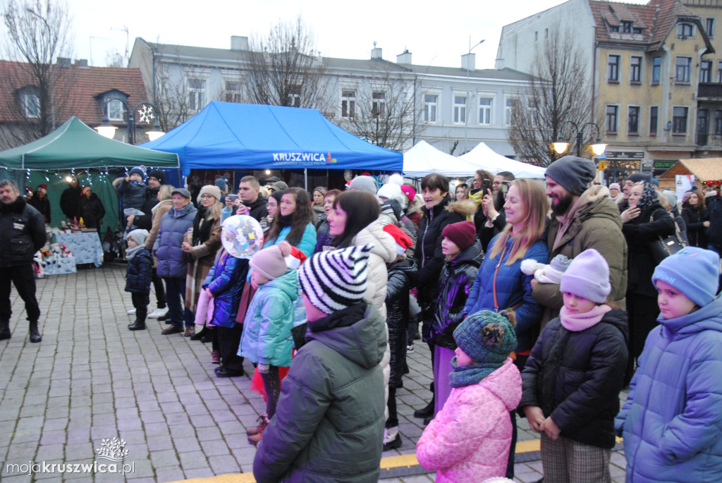 ŚWIĘTA 2025: Jarmark Świątecznych Rozmaitości w Kruszwicy [ZDJĘCIA]
