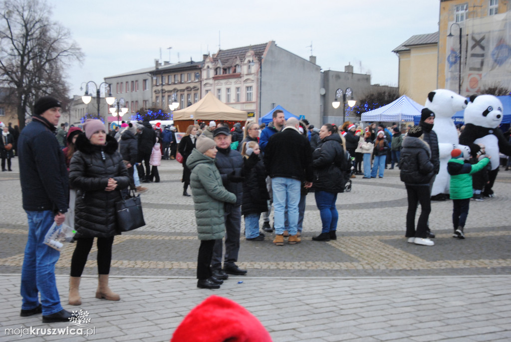 ŚWIĘTA 2025: Jarmark Świątecznych Rozmaitości w Kruszwicy [ZDJĘCIA]